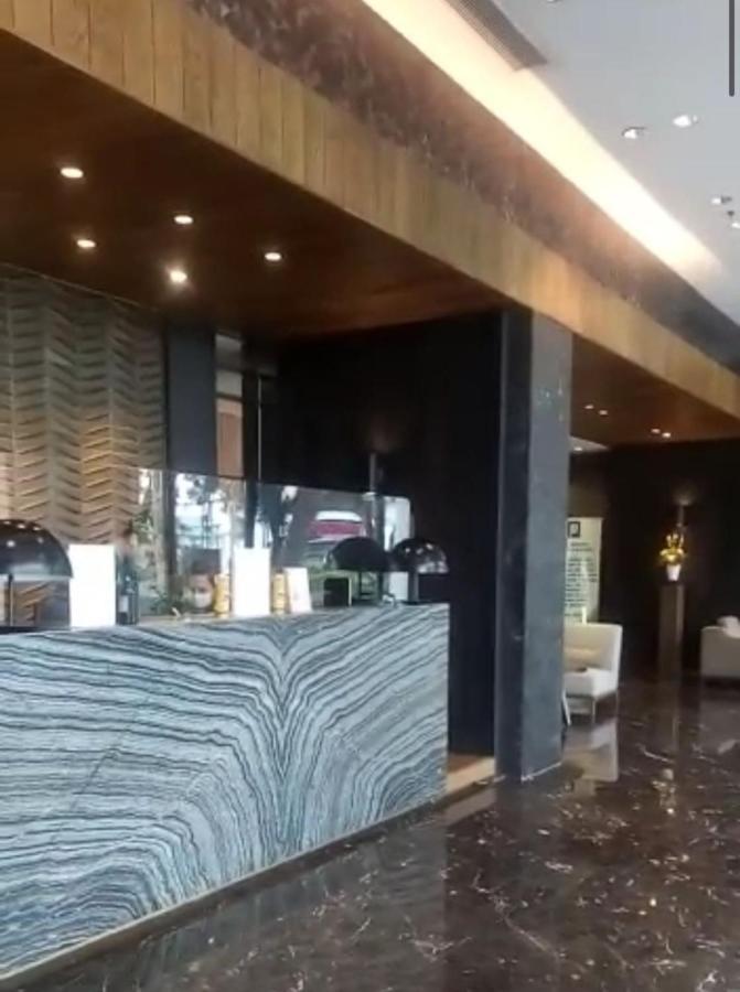 U Residence 2 By Ana Room Tangerang Esterno foto