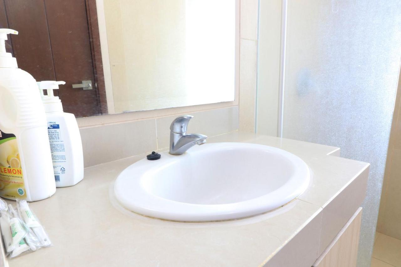 U Residence 2 By Ana Room Tangerang Esterno foto